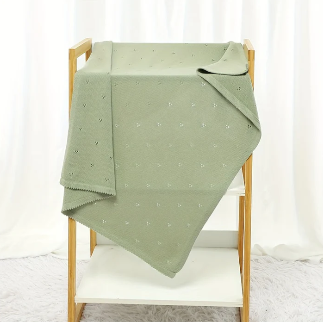 Cozy Baby Knitted Blanket – Soft Solid Color & Air-Cooled Design – Ideal for Strollers & Gifting